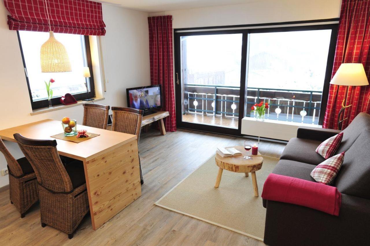 Auszeit Apartamento Obermaiselstein Exterior foto